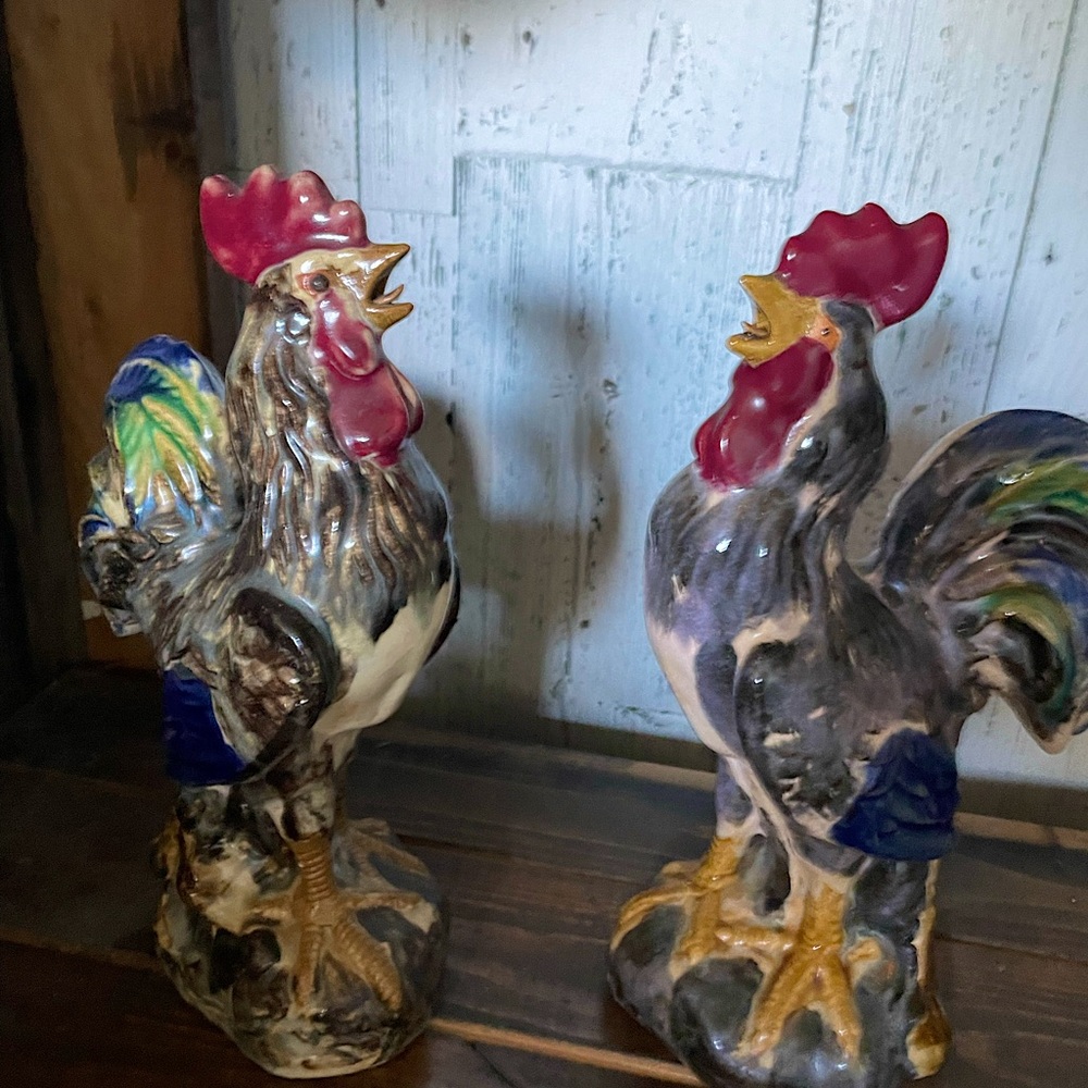 Vintage Hand Painted Italian Majolica Rooster, Circa 1950'